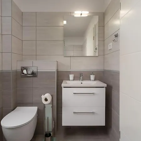 Villa Stonehouse By Briskva