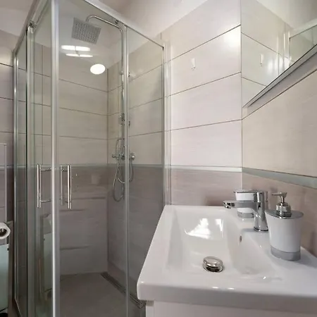 Stonehouse By Briskva Villa *